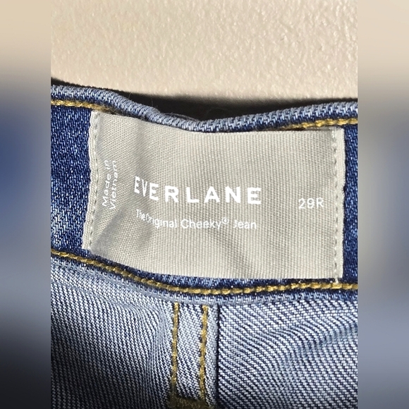 NWT Everlane Original Cheeky Straight Leg Casual Chic Jeans, Size 29 - Picture 4 of 4